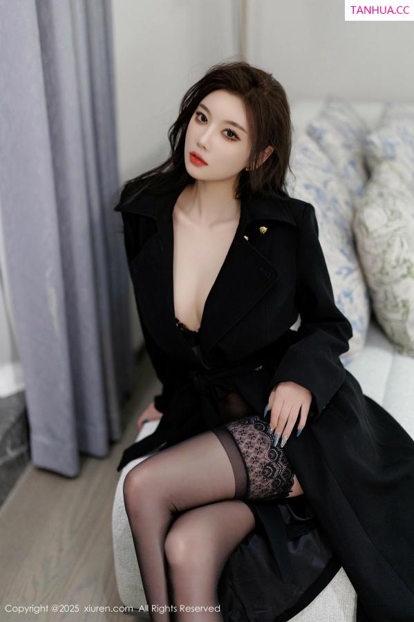 杨晨晨 sugar小甜心CC [XiuRen]高清写真图 2025.03.07 No.9984 杨晨晨Yome 美腿黑丝第15张图片